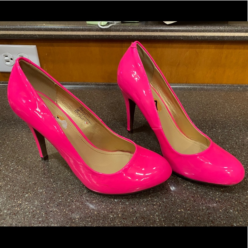 $10.00 
DIBA faux patent leather pump heels